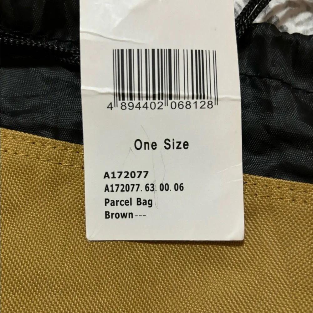 Carhartt parcel bag. Nwt - Picture 3 of 4